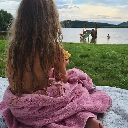 Nyrenovert Hus Med Havutsikt, Naert Fjell Og Turloyper *